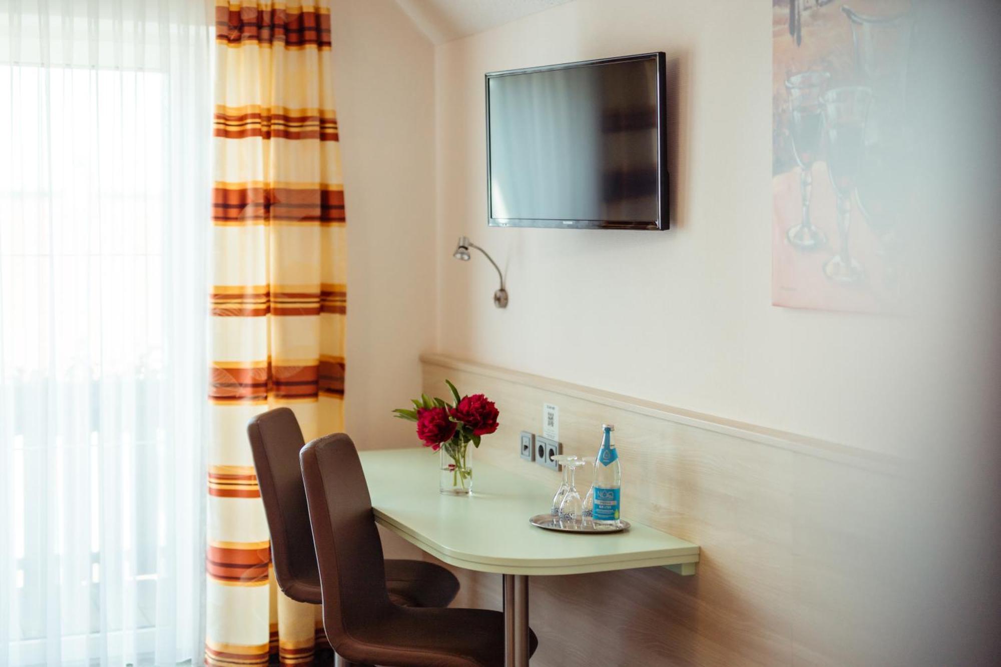 Hotel Sonnental Neusorg Bagian luar foto