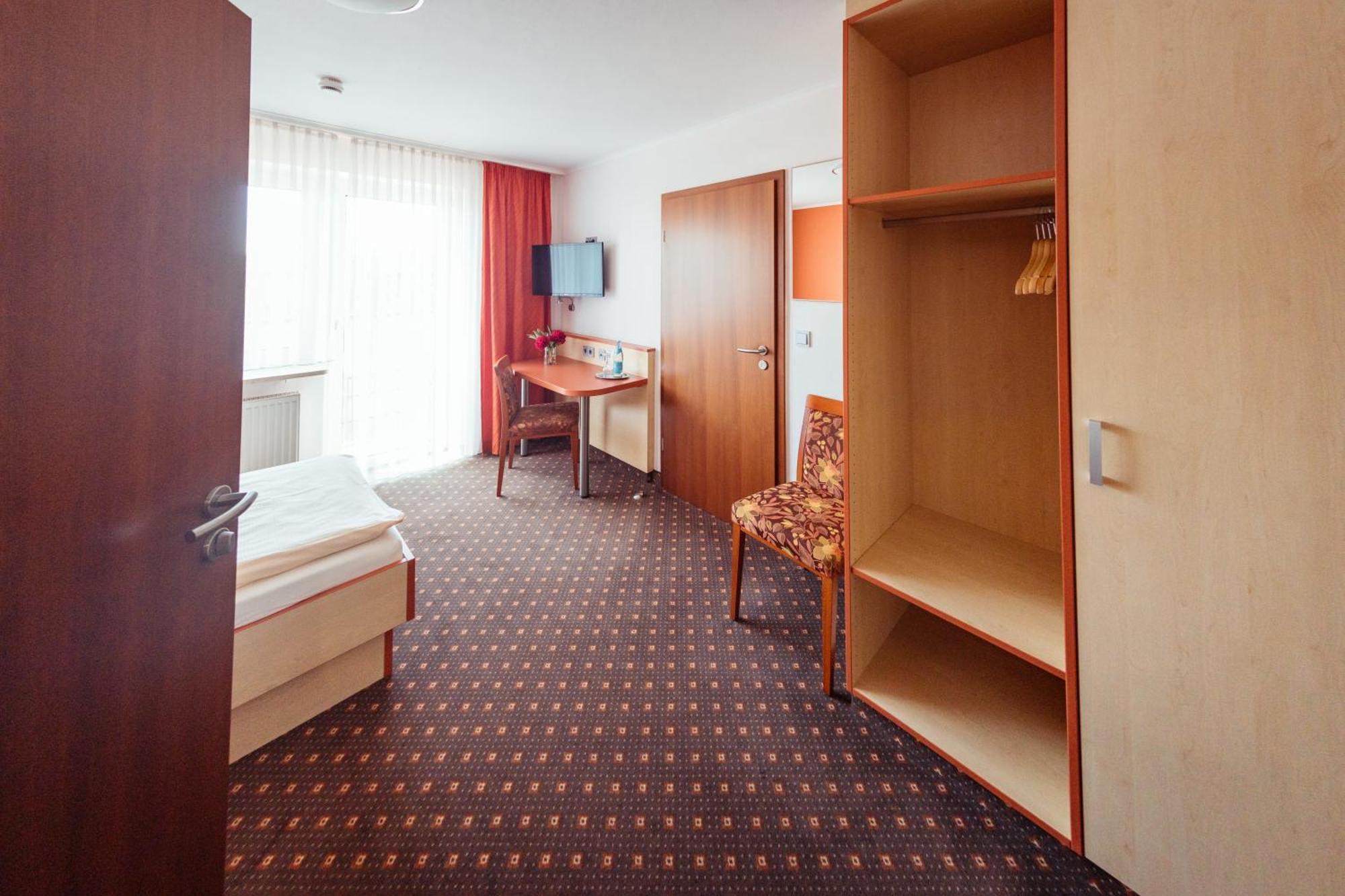 Hotel Sonnental Neusorg Bagian luar foto